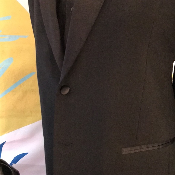 Perry Ellis Tuxedo Coat - Picture 16 of 17